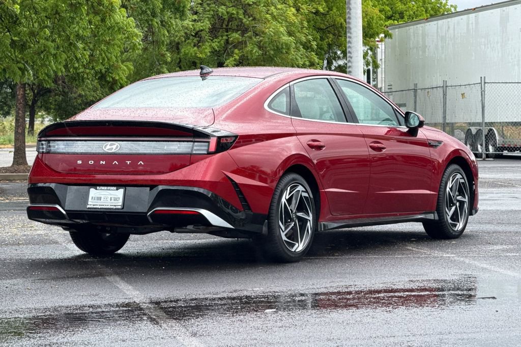 New 2026 Hyundai Sonata SEL FWD image 4