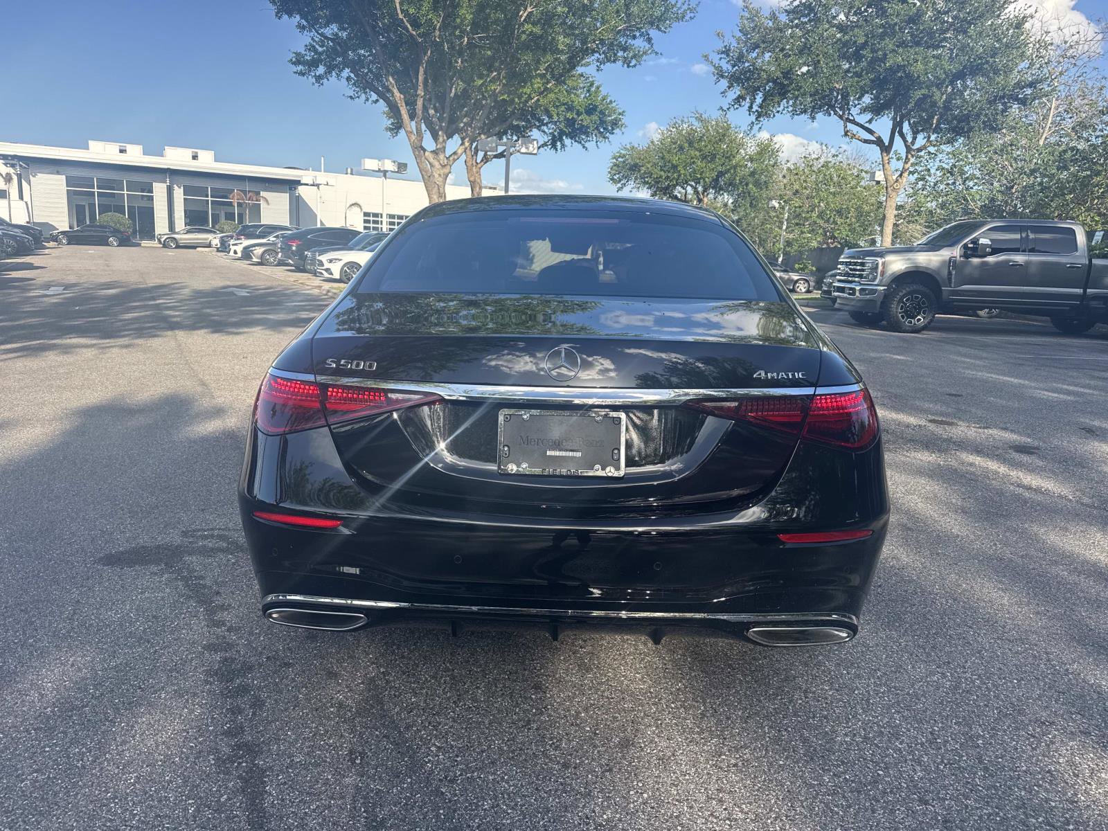 New 2026 Mercedes-Benz S 500 4MATIC image 4