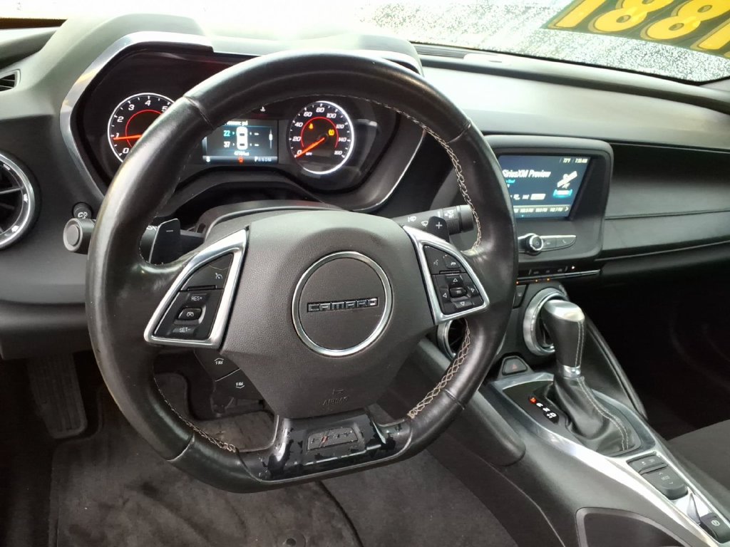 Used 2017 Chevrolet Camaro LT RWD image 11