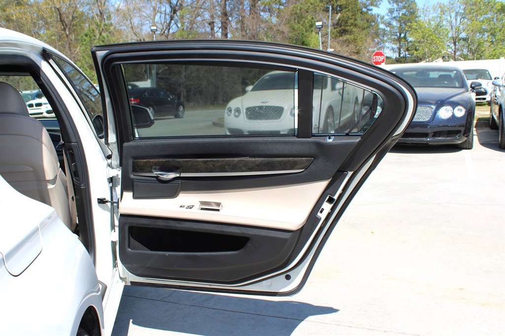 Used 2012 BMW 750Li image 34