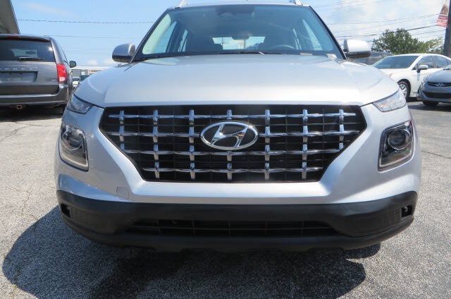 Used 2026 Hyundai Venue SEL FWD image 33