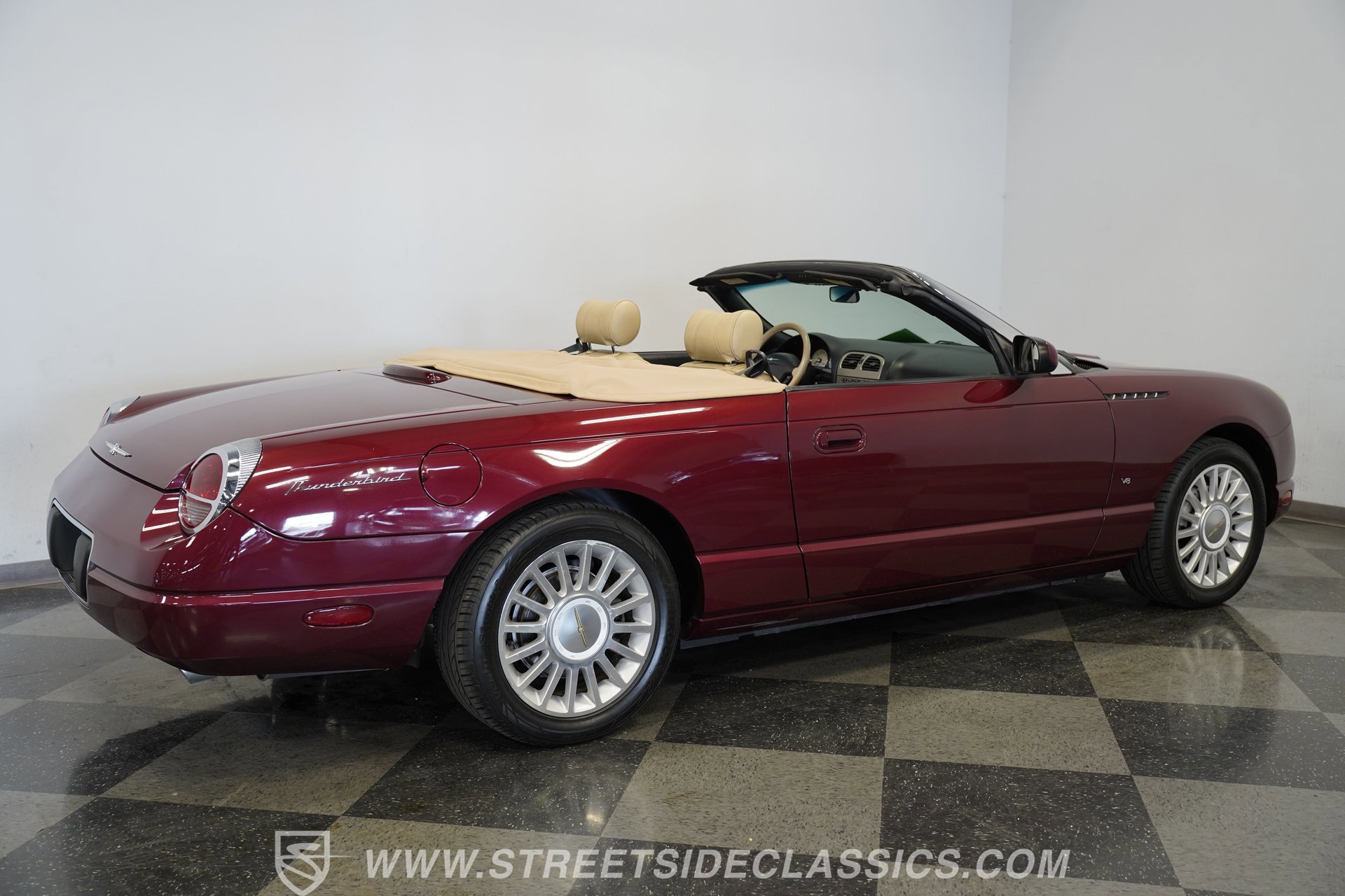 Used 2004 Ford Thunderbird RWD image 13