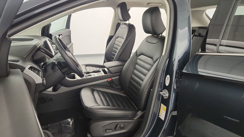 Certified 2022 Ford Edge SEL w/ Convenience Package image 14