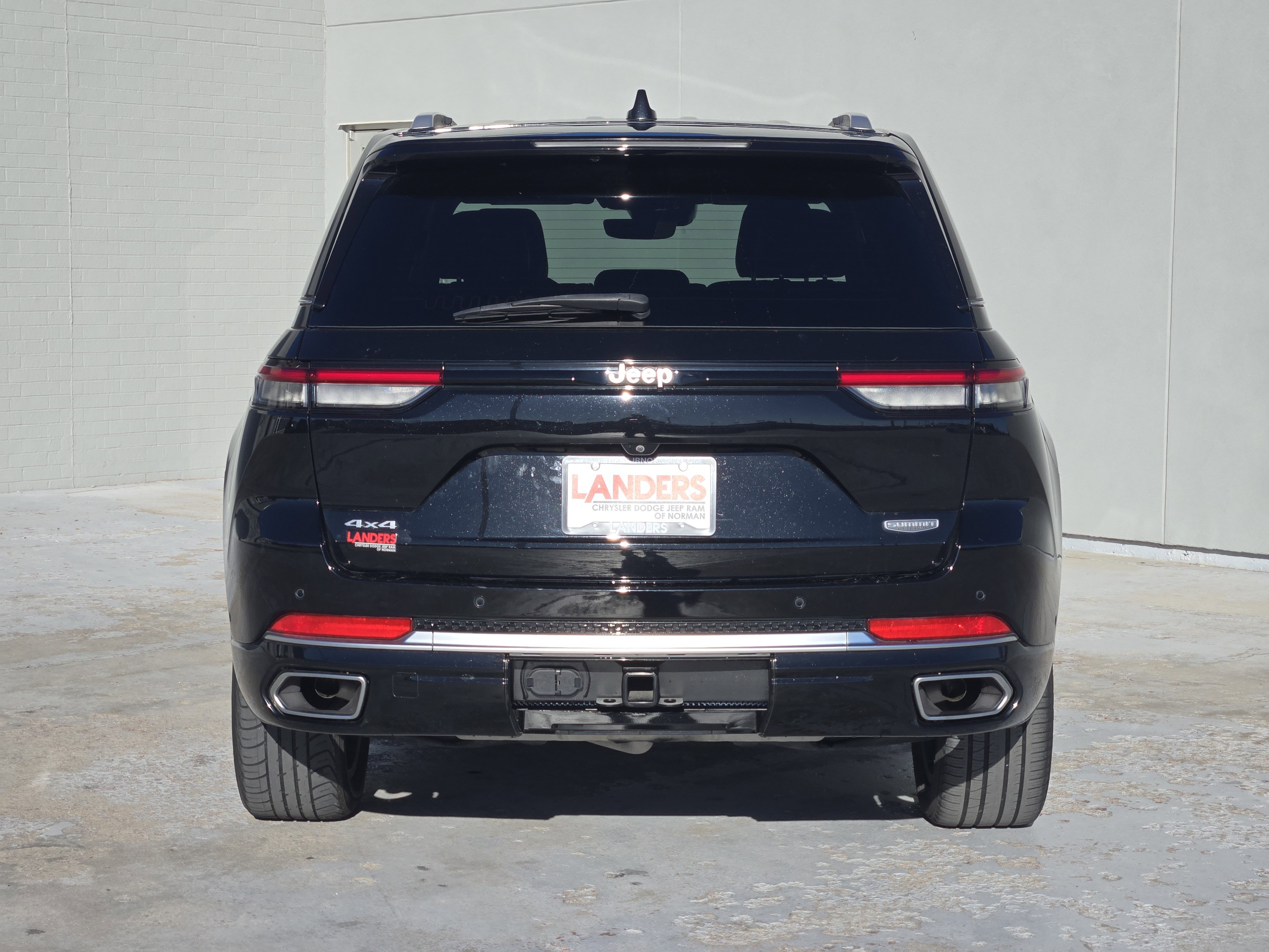 Used 2022 Jeep Grand Cherokee Summit image 7