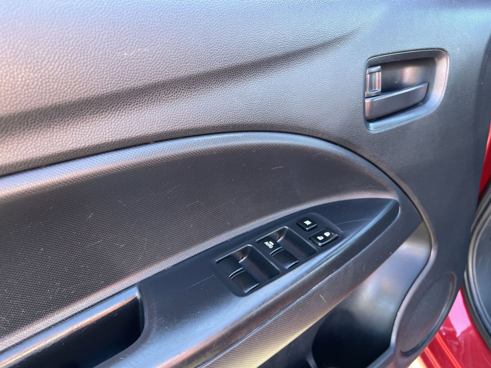 Used 2024 Mitsubishi Mirage ES image 12