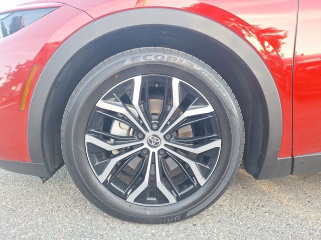 Certified 2024 Toyota Crown XLE w/ Carpet Mat Package (TMS) image 23