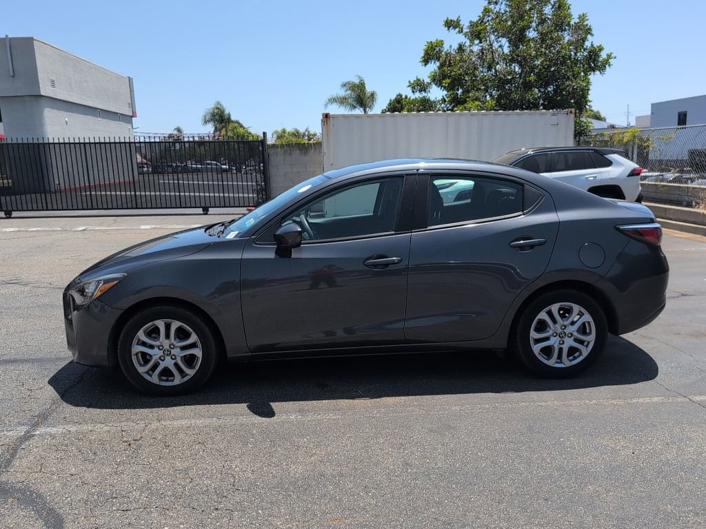 Used 2018 Toyota Yaris iA FWD image 3