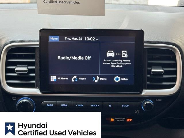 Certified 2025 Hyundai Venue SE image 16