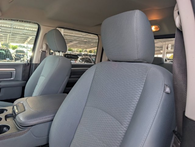 Used 2019 RAM 1500 Classic SLT AWD/4WD image 10