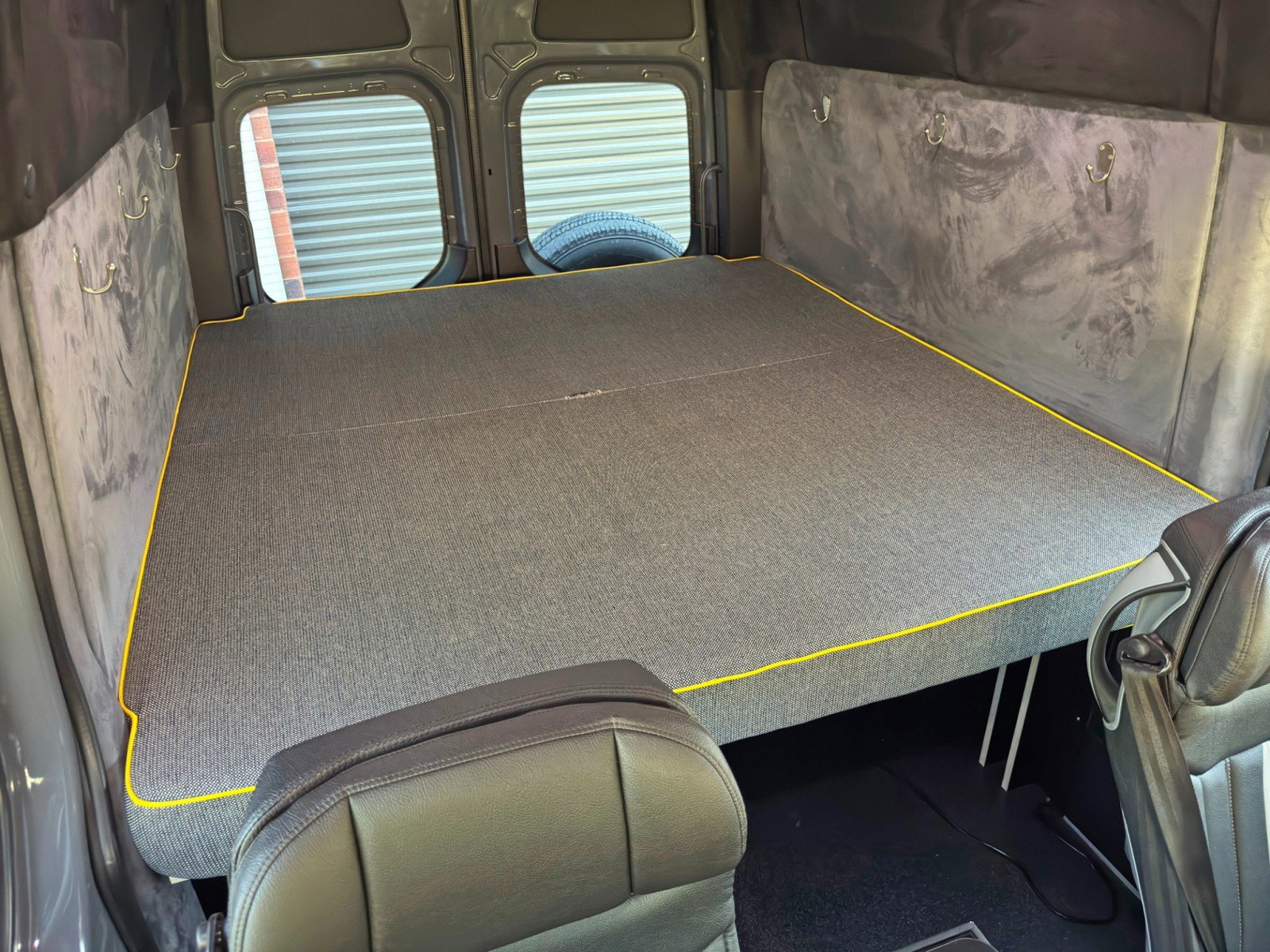 Used 2021 Mercedes-Benz Sprinter 2500 w/ Comfort Plus Package image 41