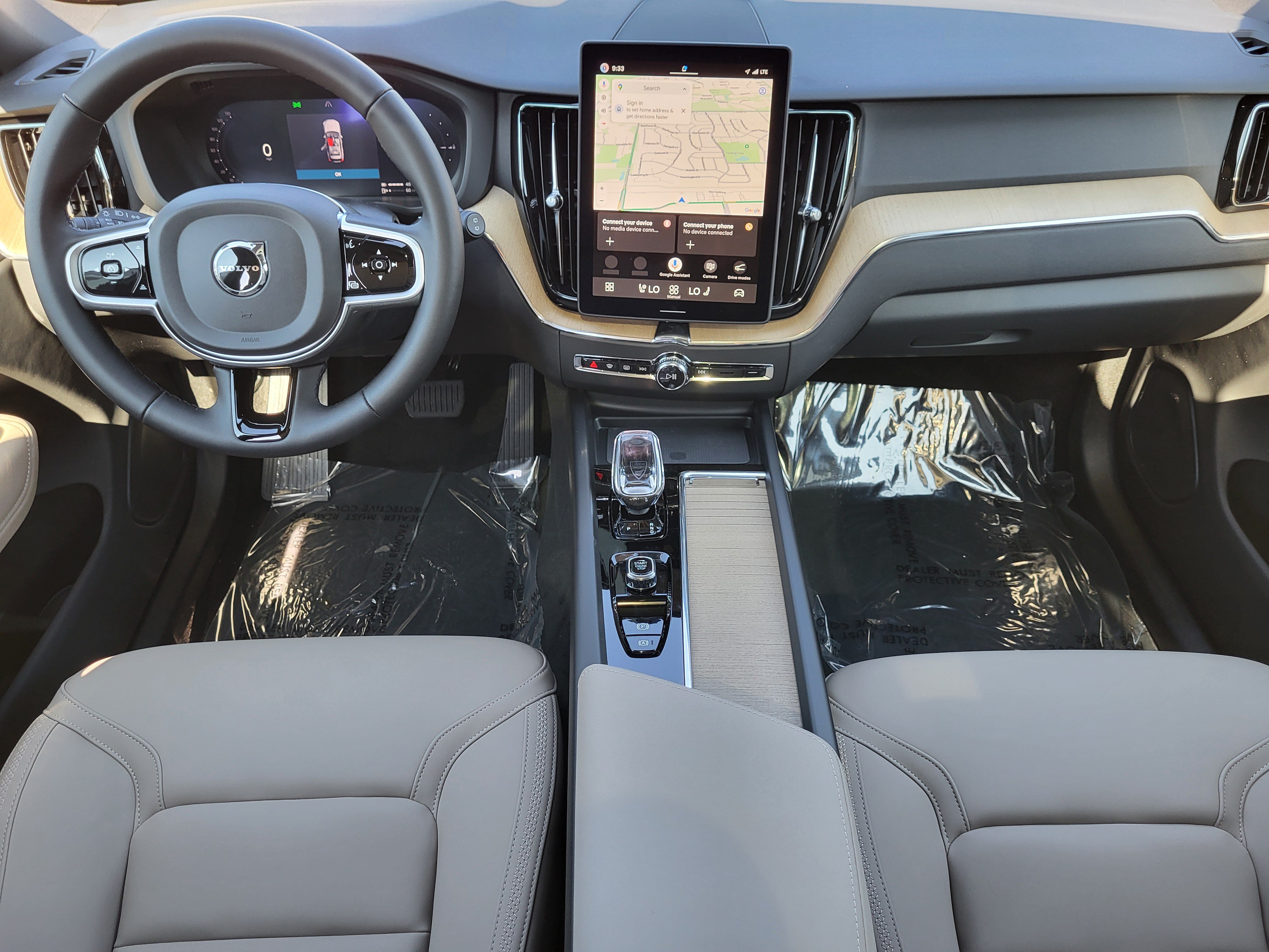 New 2026 Volvo XC60 T8 Plus w/ Protection Package Premier AWD/4WD image 18