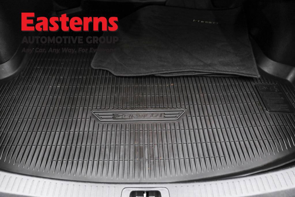 Used 2023 Toyota Corolla SE image 9