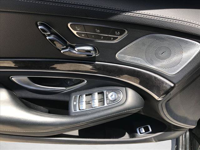 Used 2020 Mercedes-Benz S 560 Sedan image 12