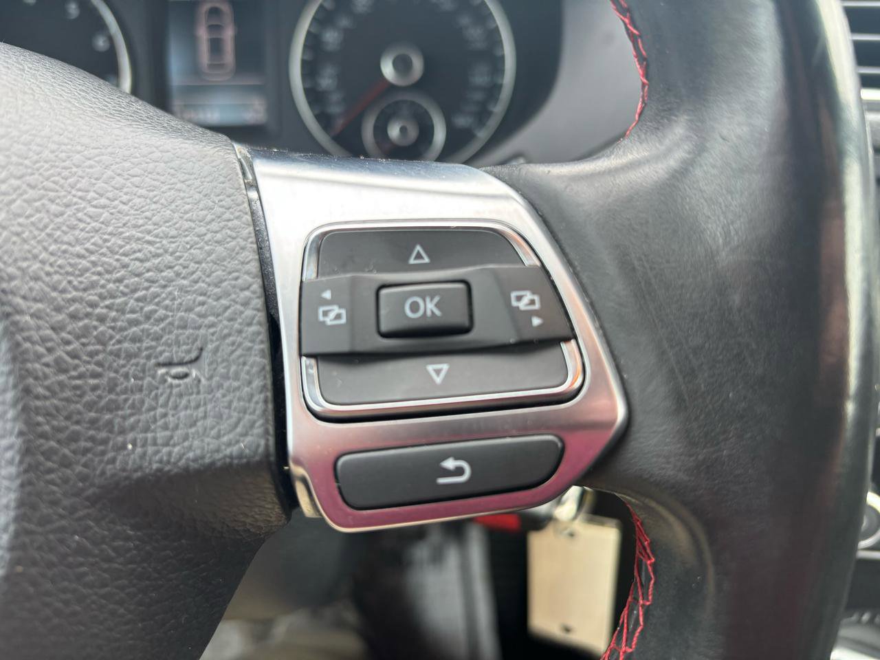 Used 2013 Volkswagen Jetta GLI image 19