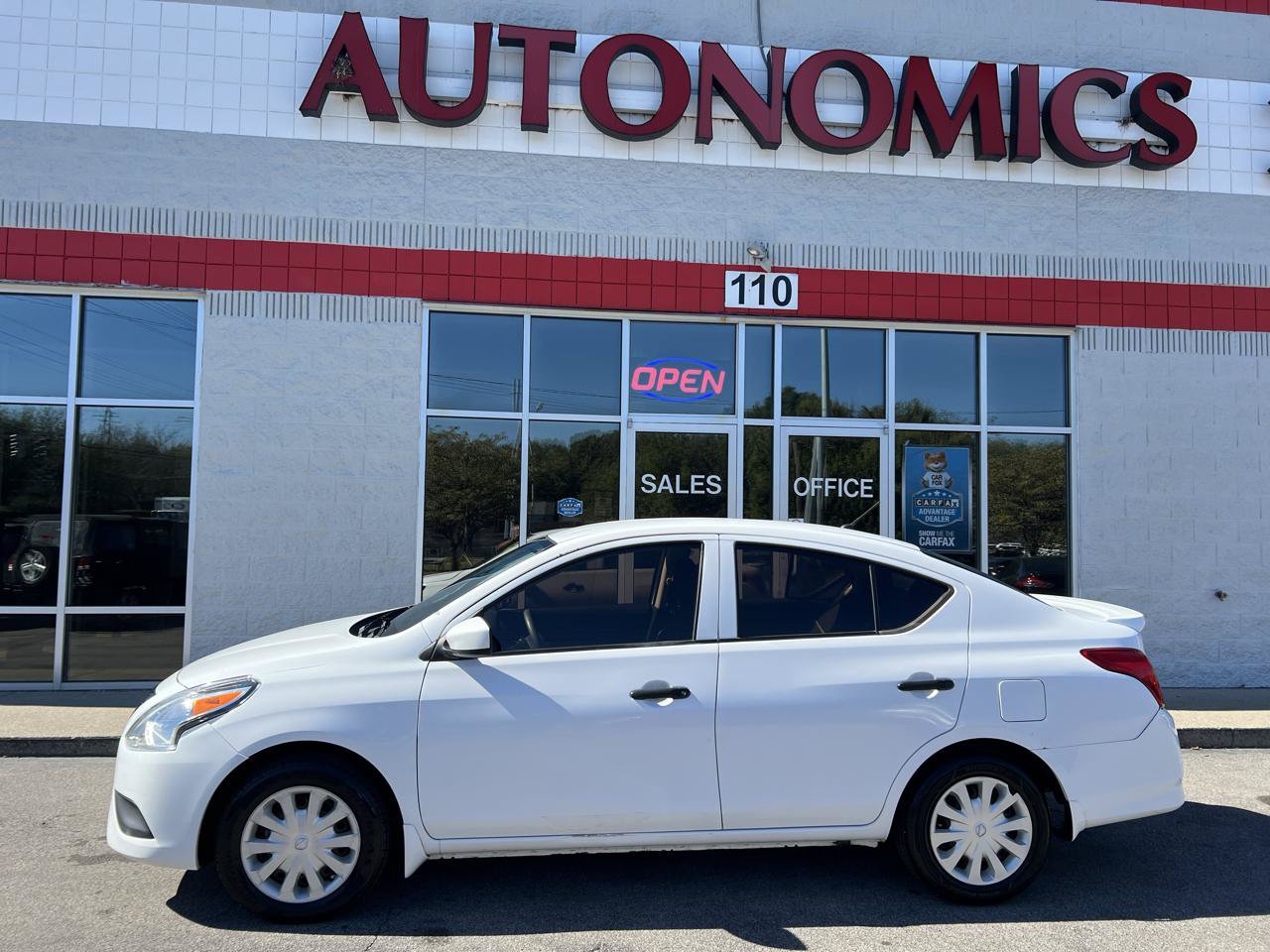Used 2018 Nissan Versa S Plus FWD image 3