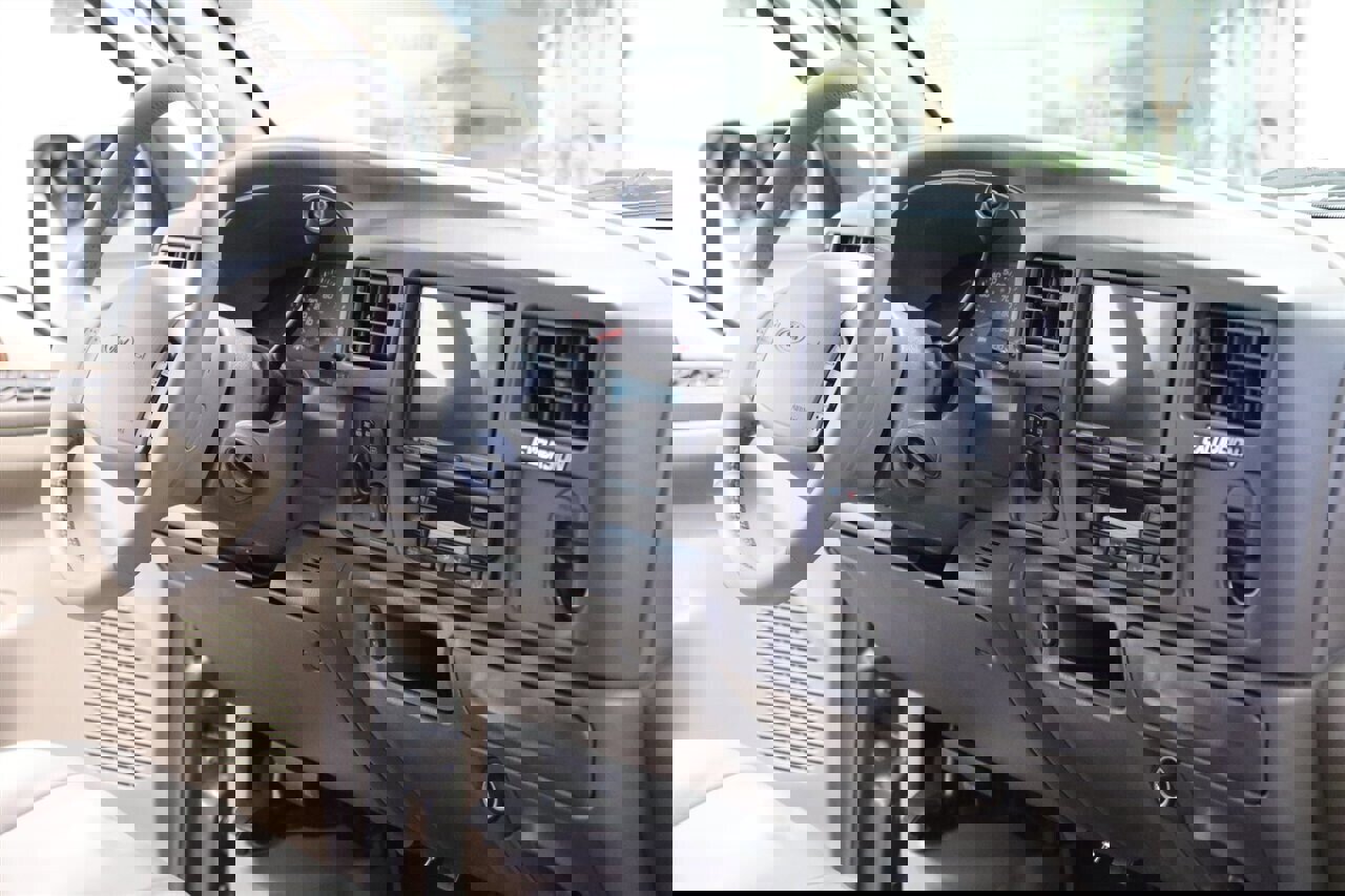 Used 2002 Ford Excursion Limited image 77