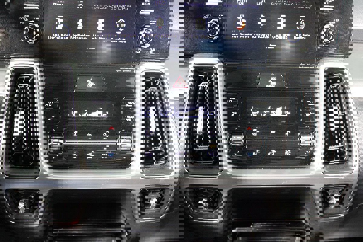 Used 2021 Kia Sorento S w/ Panoramic Sunroof Package image 9