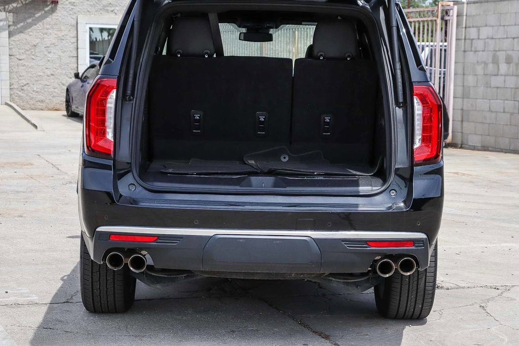 Used 2023 GMC Yukon Denali RWD image 33