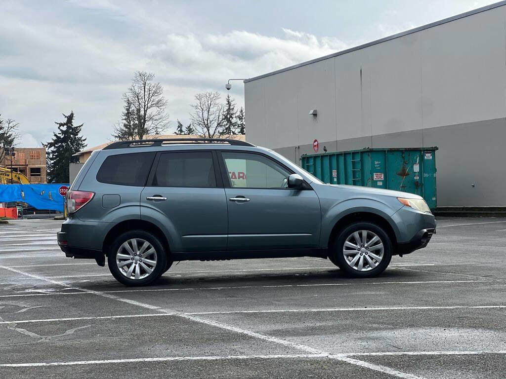Used 2012 Subaru Forester 2.5X Premium w/ All-Weather Pkg image 6