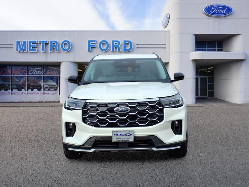 New 2026 Ford Explorer Platinum w/ LUX Leather Package AWD/4WD image 8