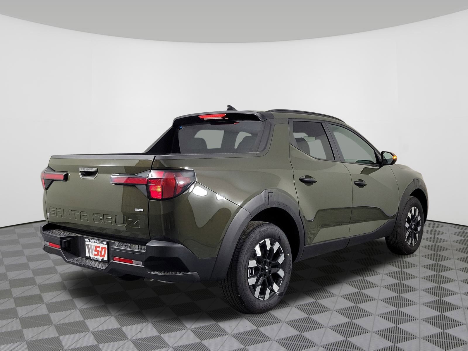 New 2025 Hyundai Santa Cruz SEL image 3