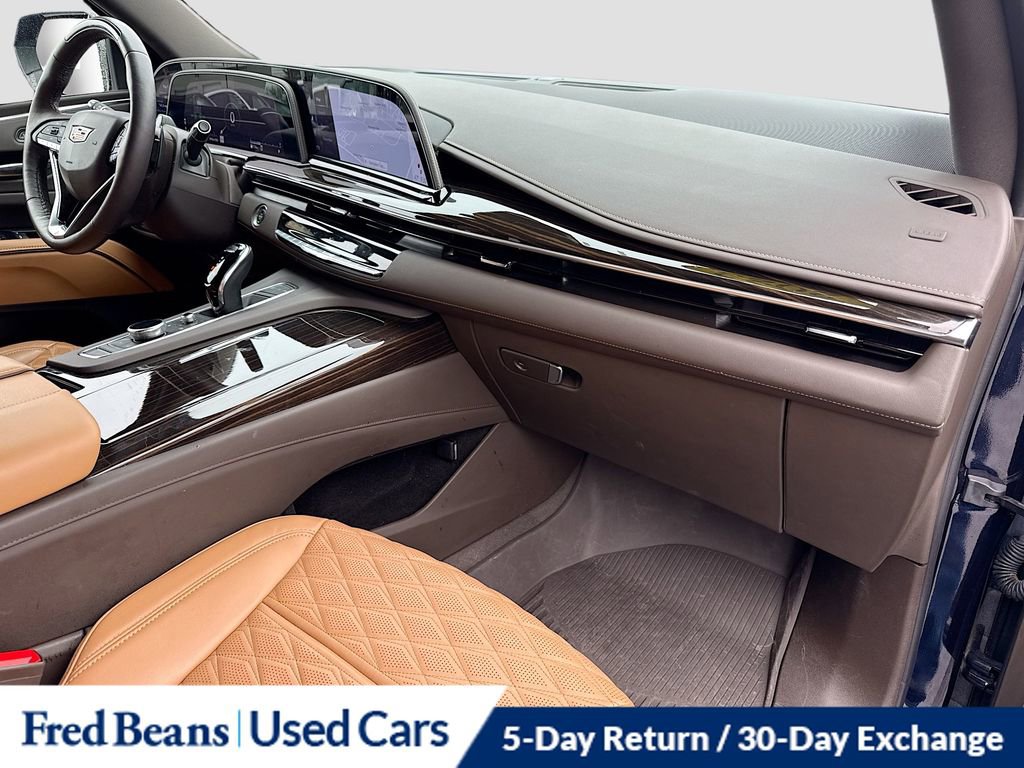 Used 2023 Cadillac Escalade Premium Luxury w/ LPO, Radiant Package AWD/4WD image 35
