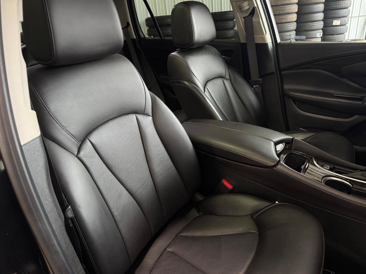 Used 2020 Buick Envision Essence AWD/4WD image 40
