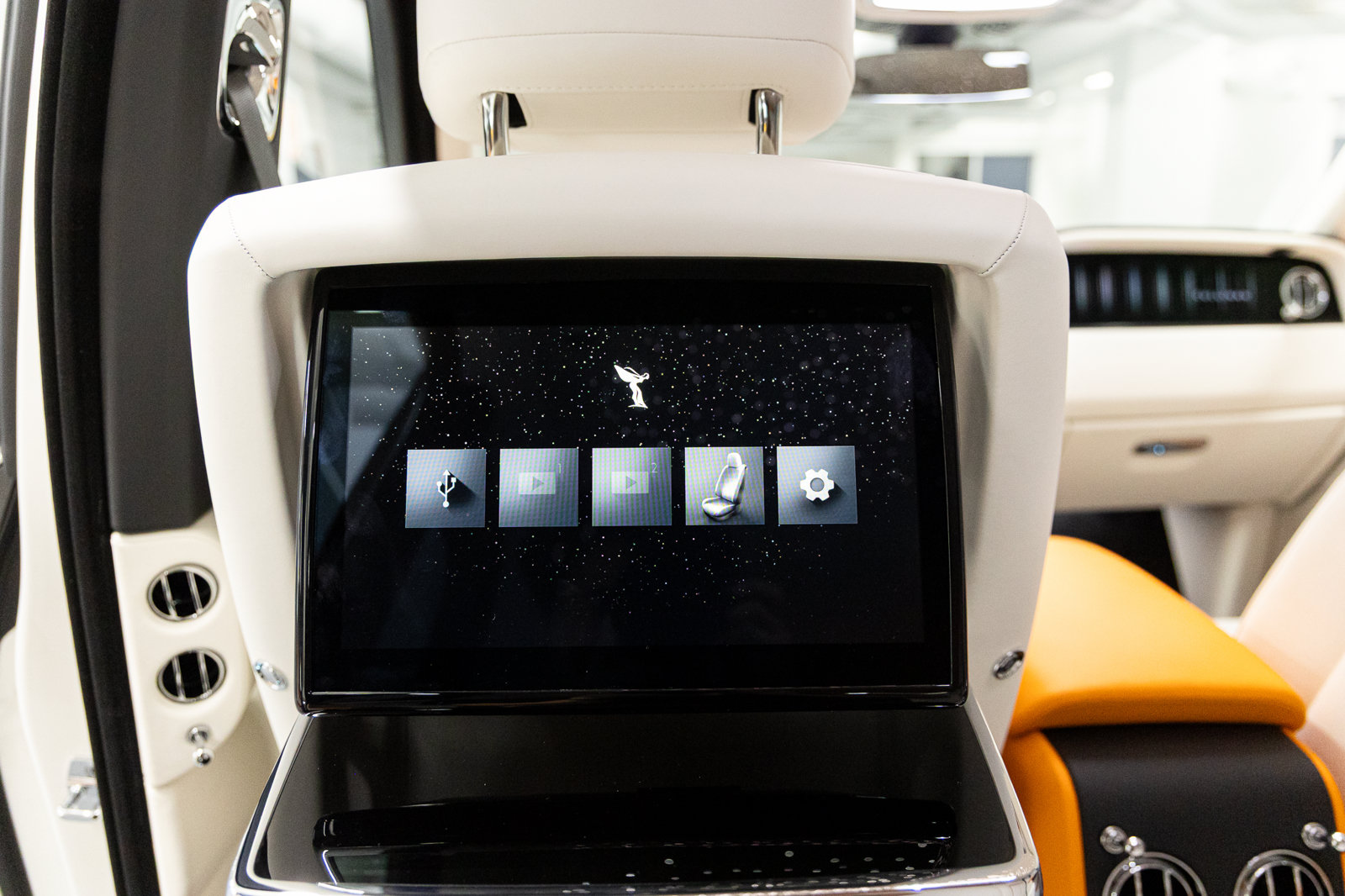 New 2027 Rolls-Royce Cullinan AWD/4WD image 55