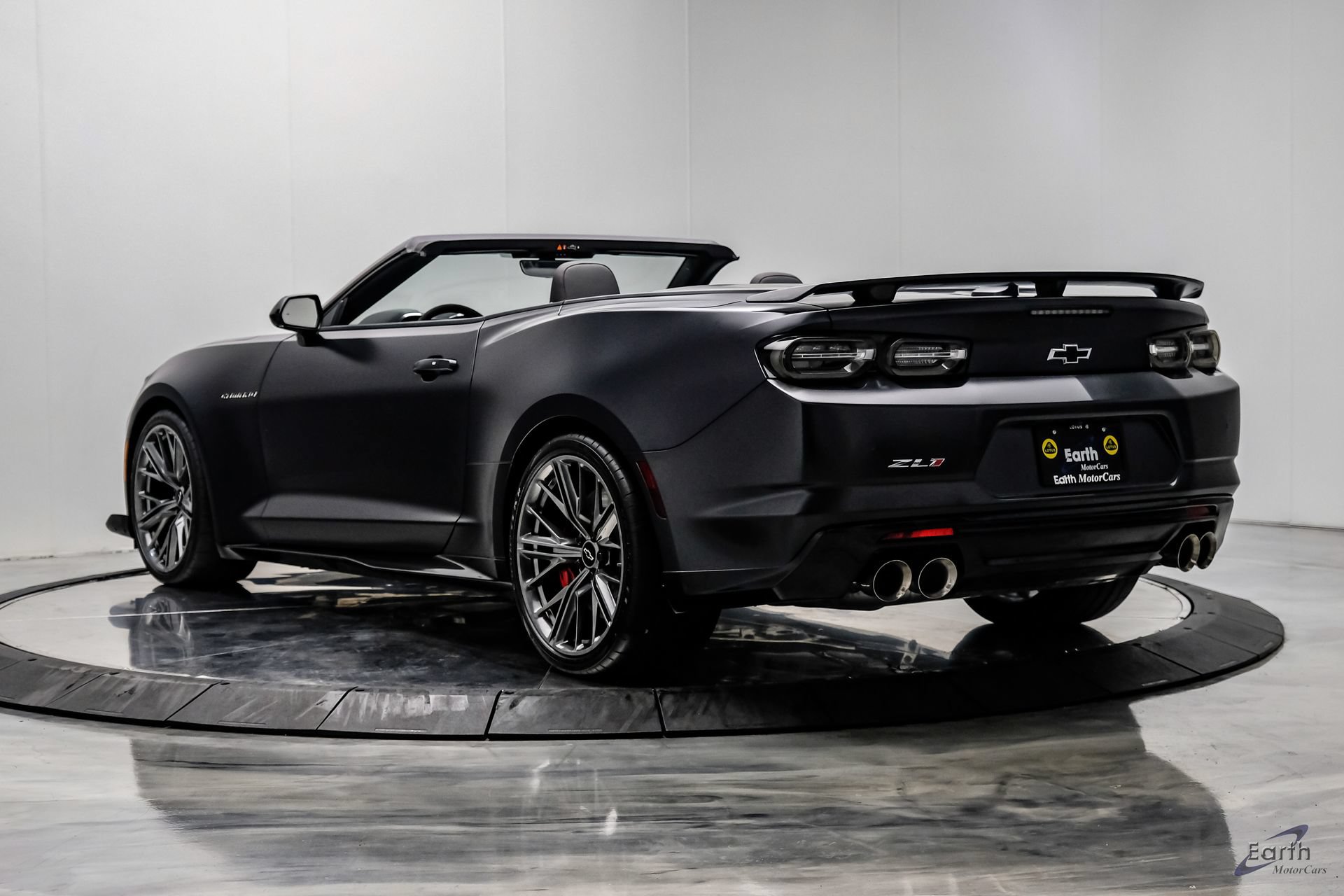 Used 2024 Chevrolet Camaro ZL1 RWD image 12