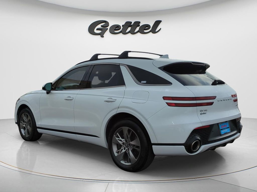 Used 2025 Genesis GV70 3.5T Sport image 6