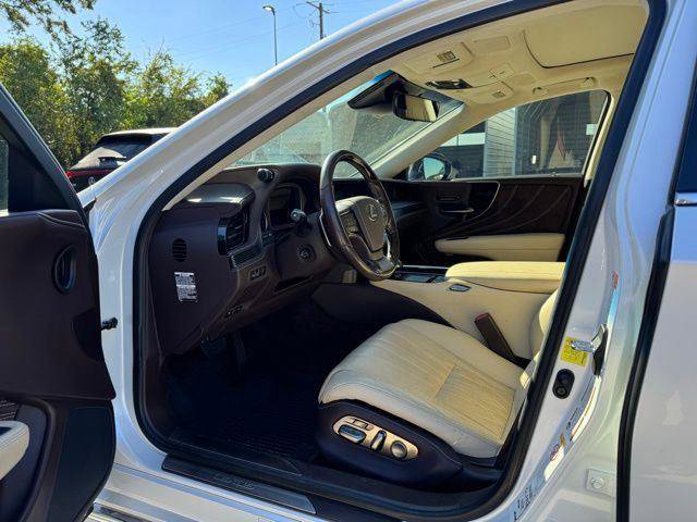 Used 2018 Lexus LS 500 image 4