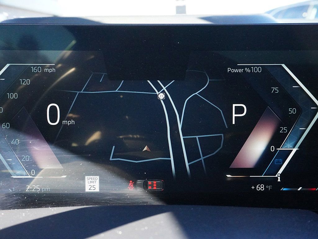 Used 2024 BMW X7 xDrive40i w/ Premium Package image 50