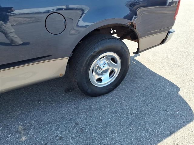 Used 2003 Ford F150 XL RWD image 5