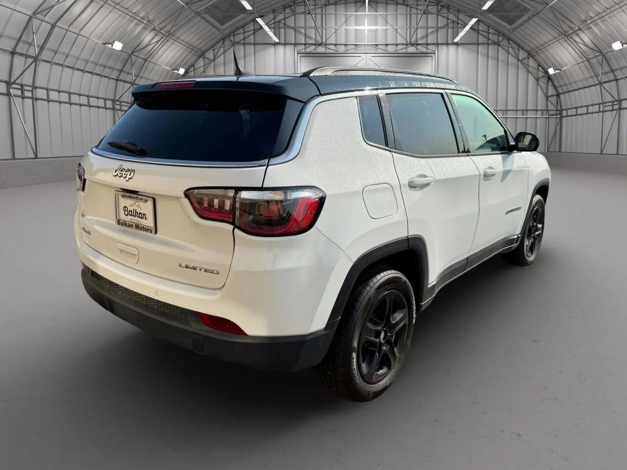 Used 2025 Jeep Compass Limited image 5