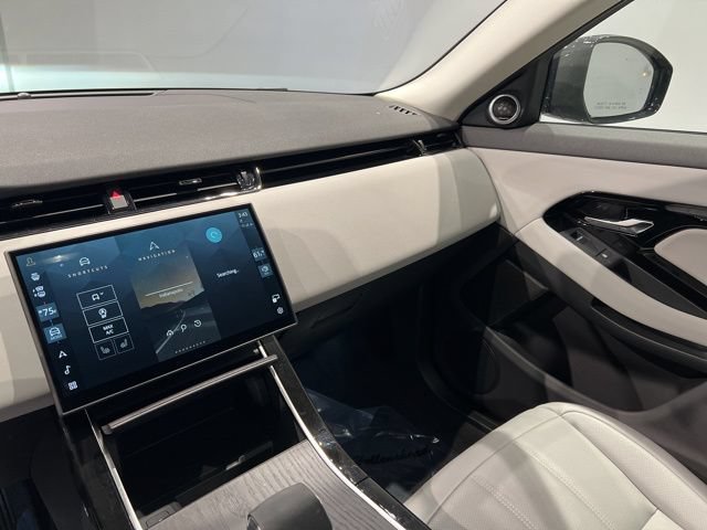 Used 2025 Land Rover Range Rover Evoque S AWD/4WD image 26