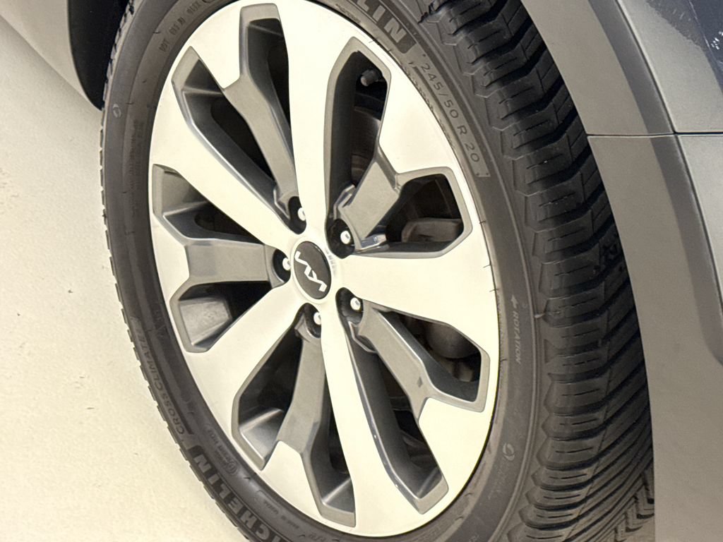 Used 2022 Kia Telluride EX w/ EX Premium Package FWD image 10