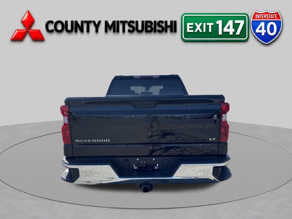 Used 2023 Chevrolet Silverado 1500 LT AWD/4WD image 5