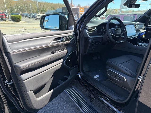 New 2026 Jeep Grand Wagoneer Limited AWD/4WD image 15