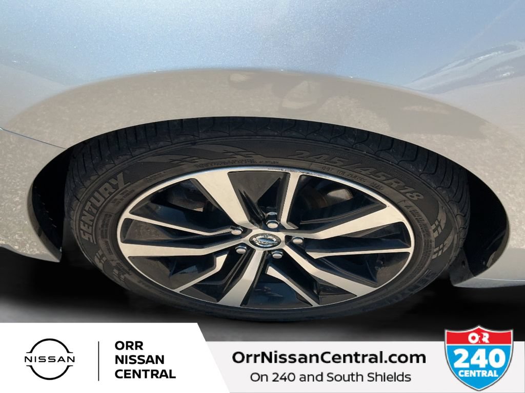 Used 2021 Nissan Maxima 3.5 SV w/ Floor Mat Group FWD image 9