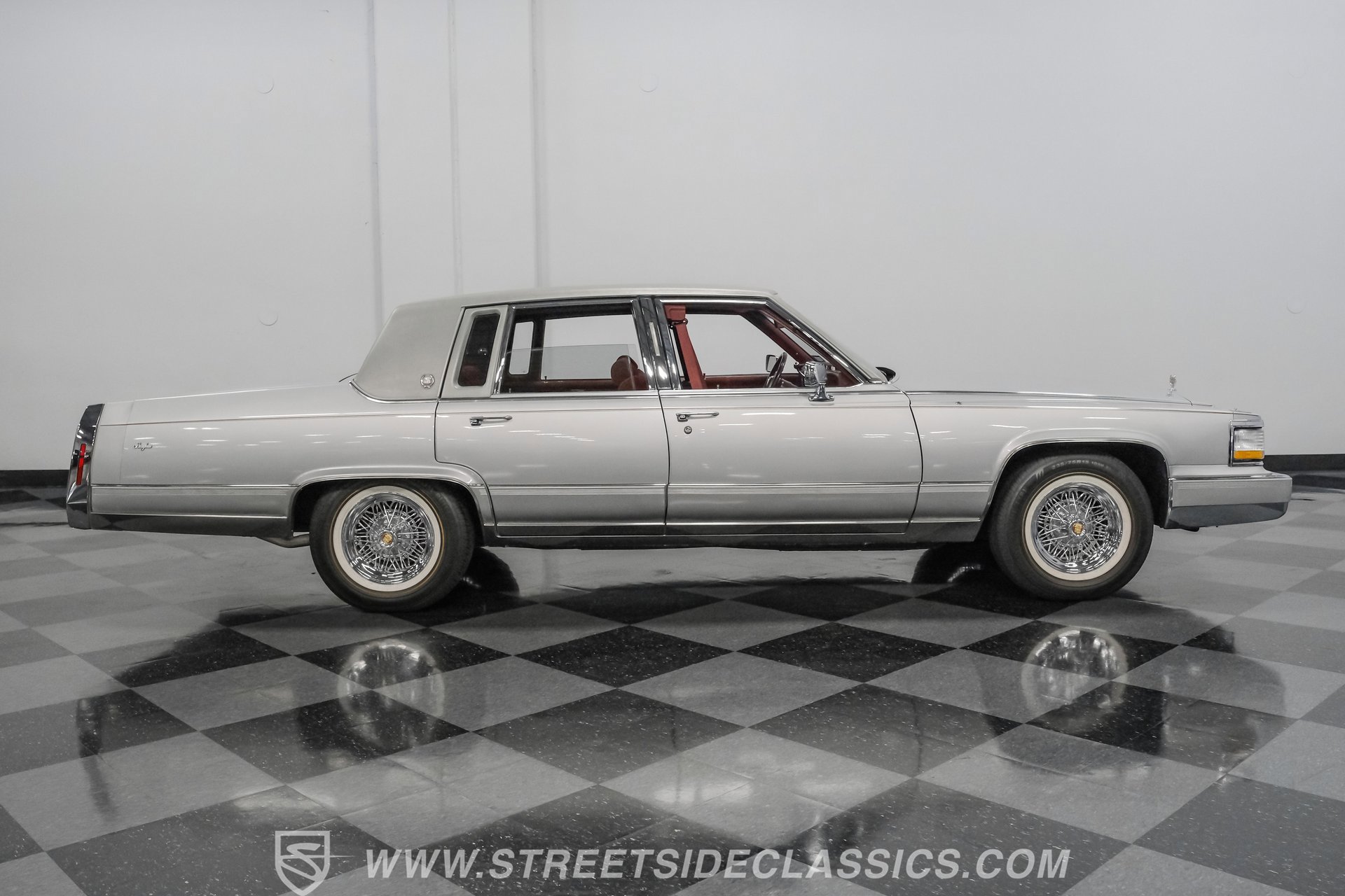 Used 1991 Cadillac Brougham image 13