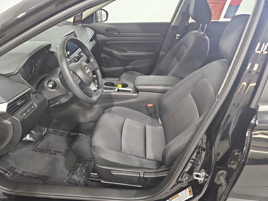 Certified 2025 Nissan Altima 2.5 S FWD image 11