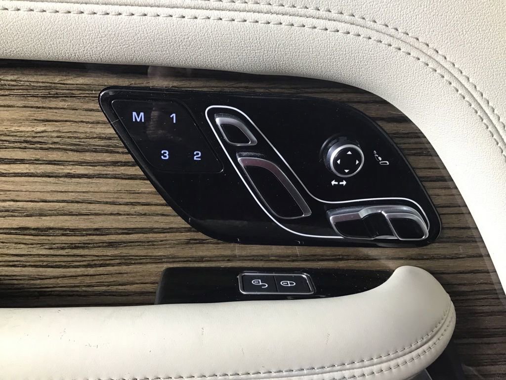 Used 2019 Land Rover Range Rover Supercharged AWD/4WD image 34