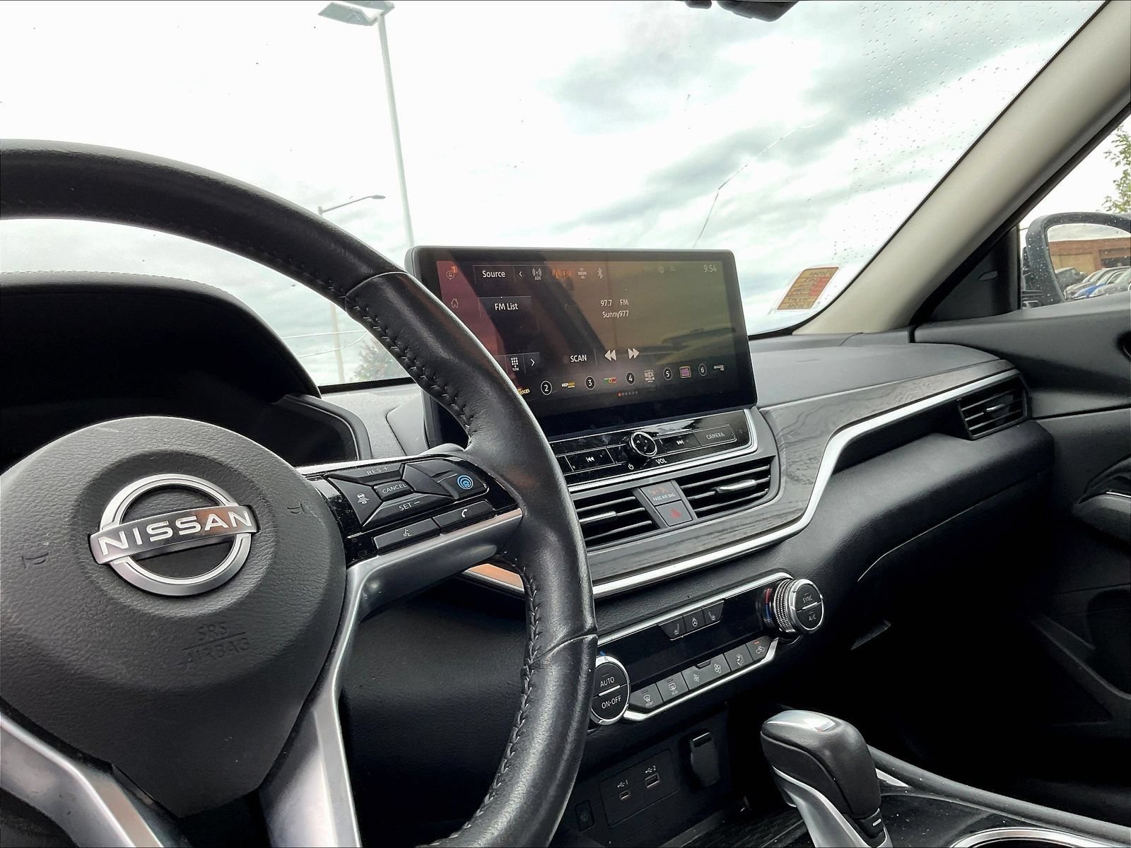 Certified 2025 Nissan Altima 2.5 SL AWD/4WD image 4