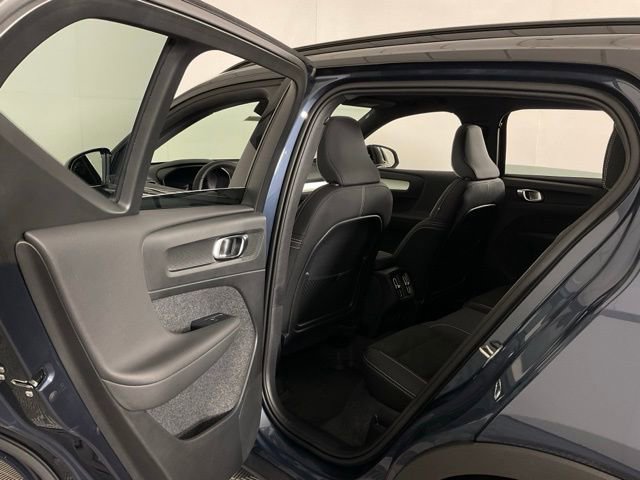 New 2026 Volvo XC40 B5 Ultra w/ Protection Package Premier image 33