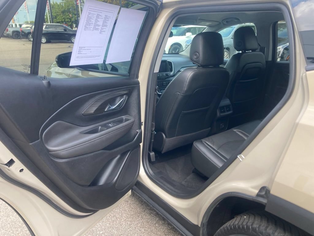Certified 2023 GMC Terrain SLT w/ Elevation Edition FWD image 12