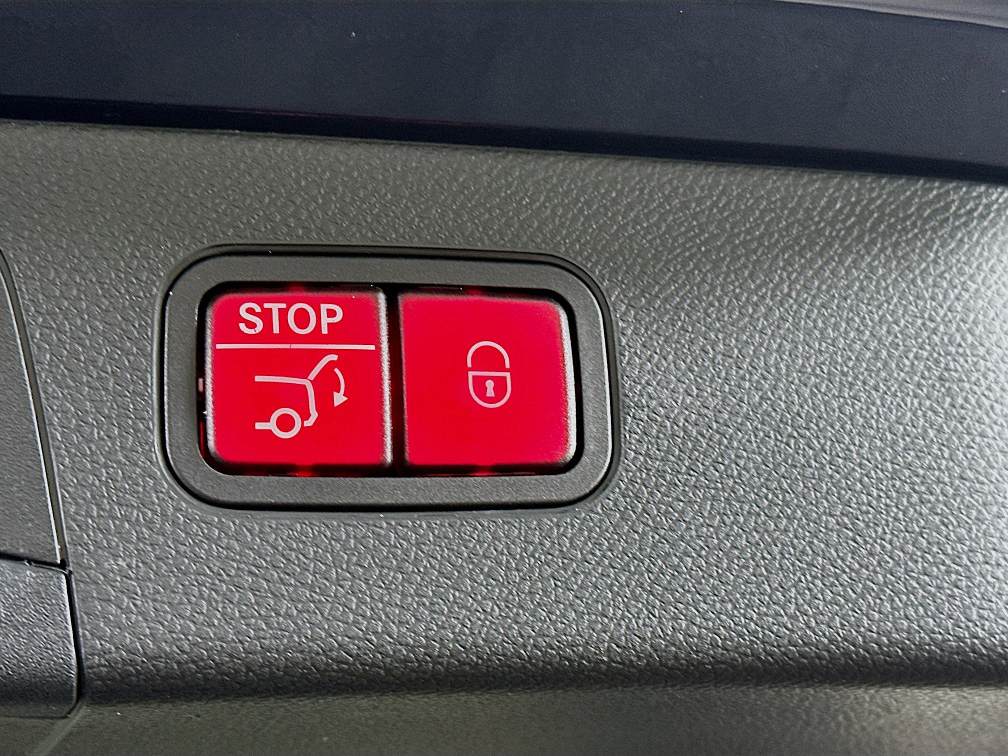 Used 2022 Mercedes-Benz GLC 300 4MATIC image 29