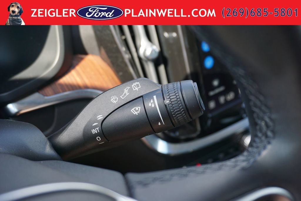 Used 2024 Volvo V60 B5 Cross Country Plus AWD/4WD image 27