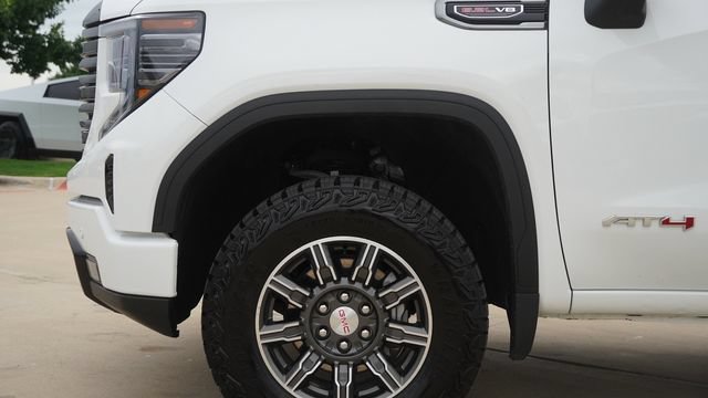 Used 2025 GMC Sierra 1500 AT4 AWD/4WD image 5