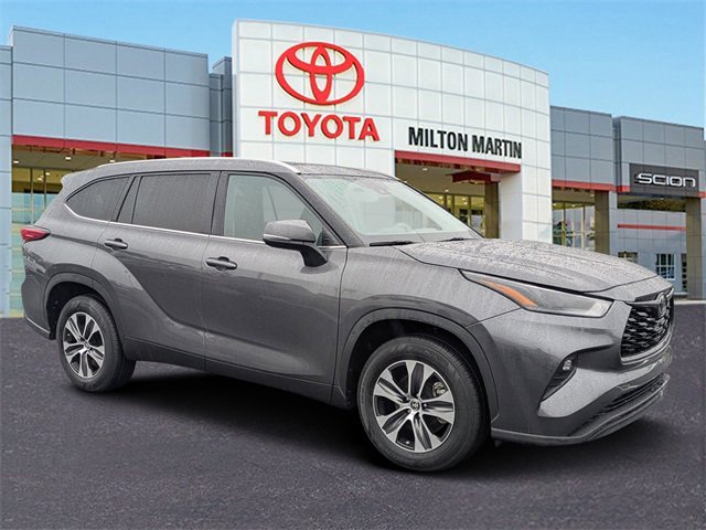 Certified 2023 Toyota Highlander XLE