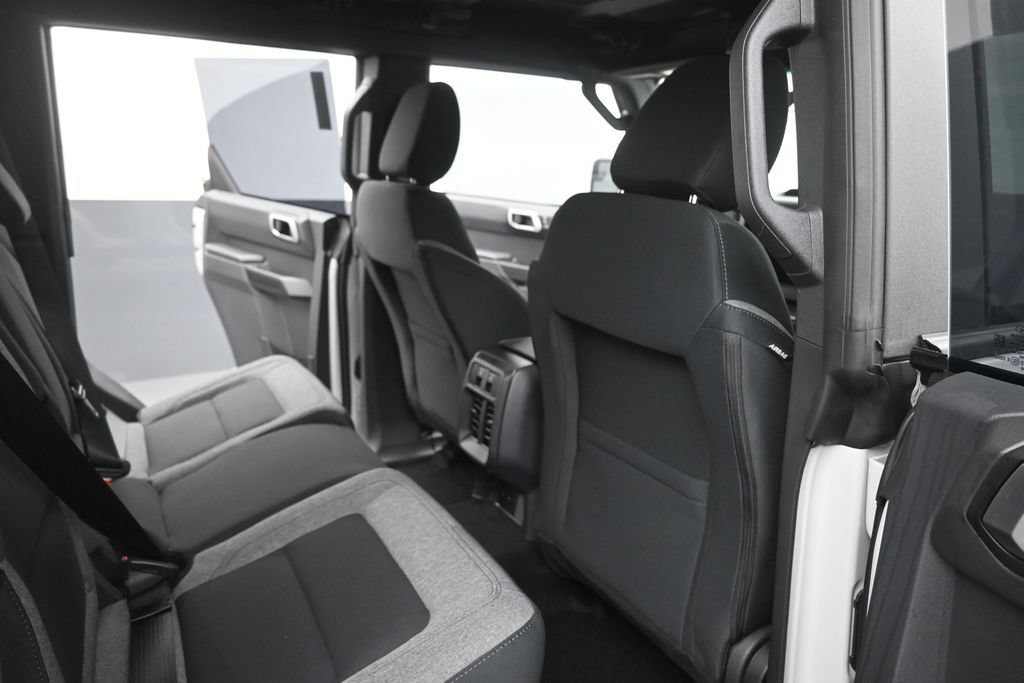 New 2026 Ford Bronco 4-Door AWD/4WD image 16